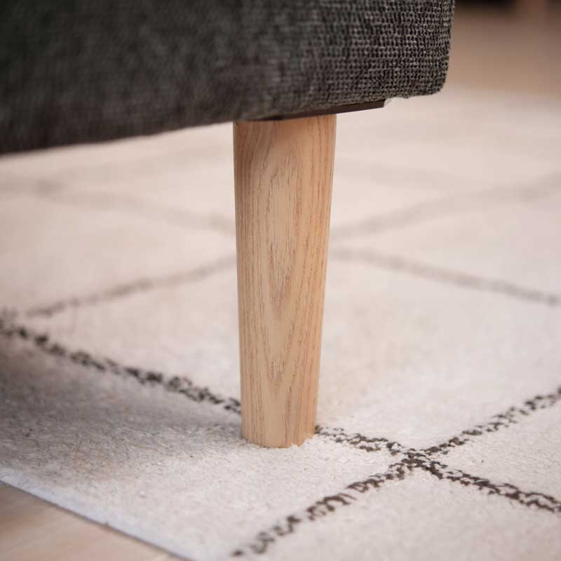 北欧デザインの1人掛けソファ｜ボリュームのあるクッション