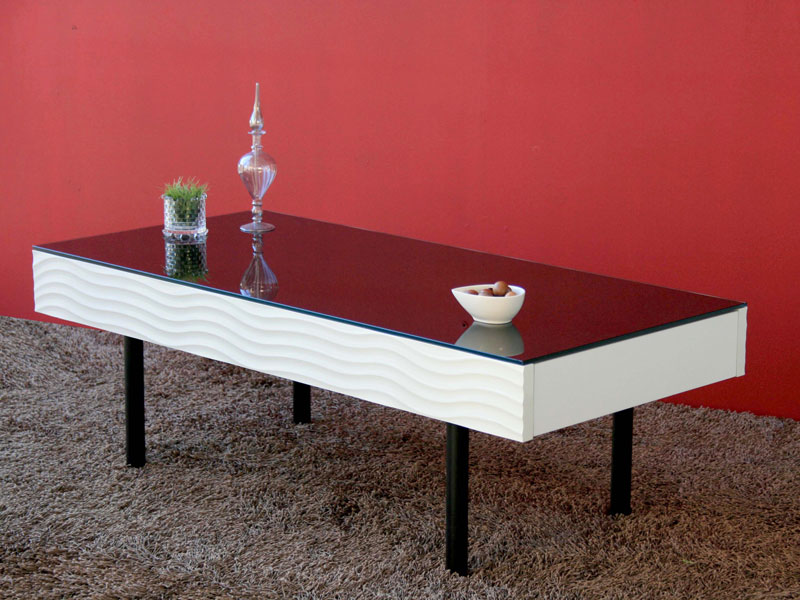 ホワイトとブラックのコントラストが美しいリビングテーブル｜SU