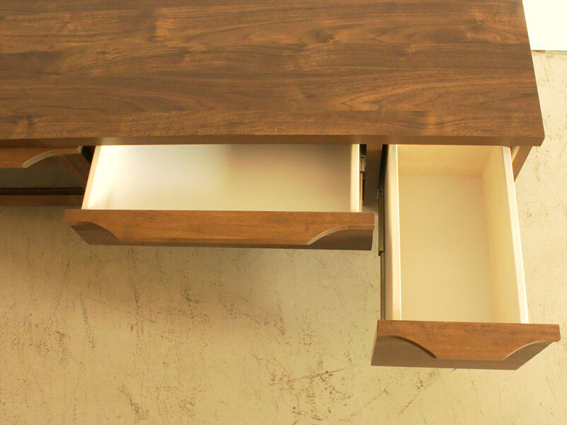 木のあたたかさを感じられるTVボード | オイル仕上げ