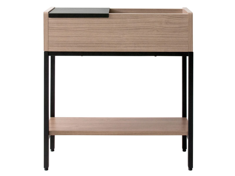 サイドテーブルにもなるプランターテーブル