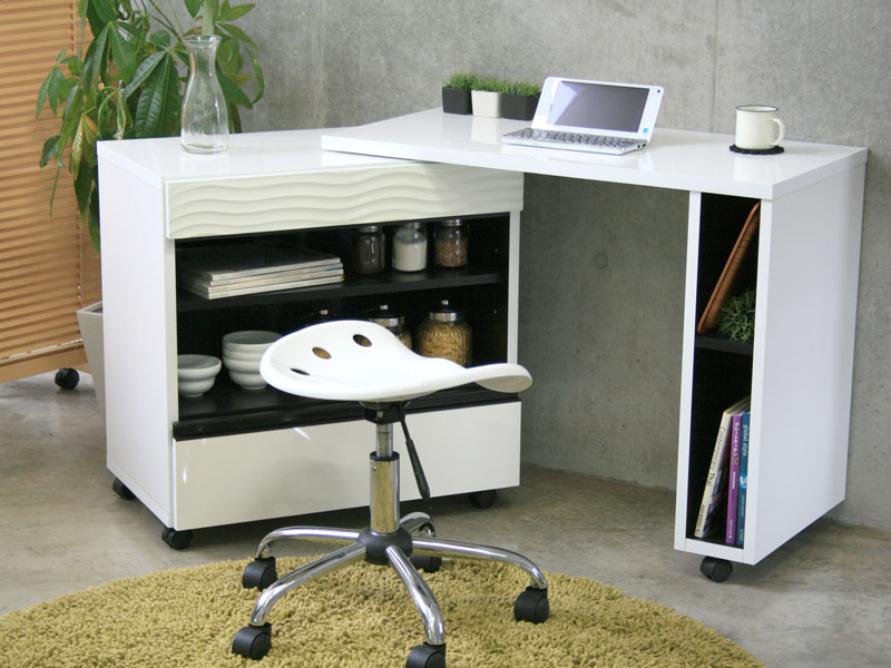 波状デザインがポイントのキッチンデスク｜SU