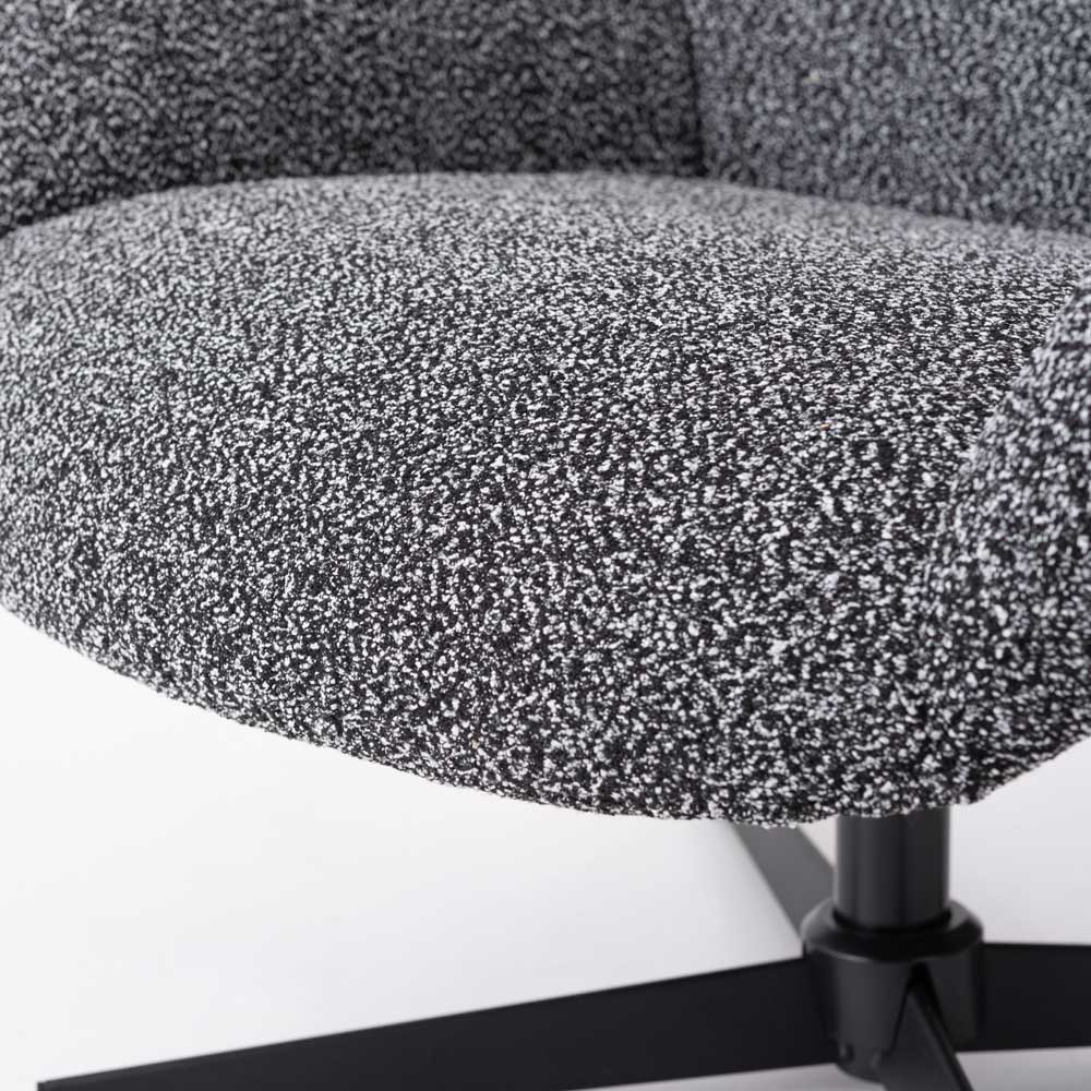 モダンなデザインのラウンジチェア|包み込まれるデザイン&360°回転式で機能性も抜群