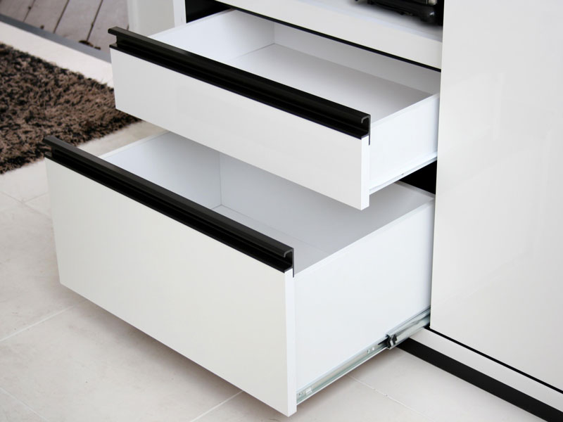 ホワイトとブラックのコントラストが美しいキッチンボード|幅120cm|SU