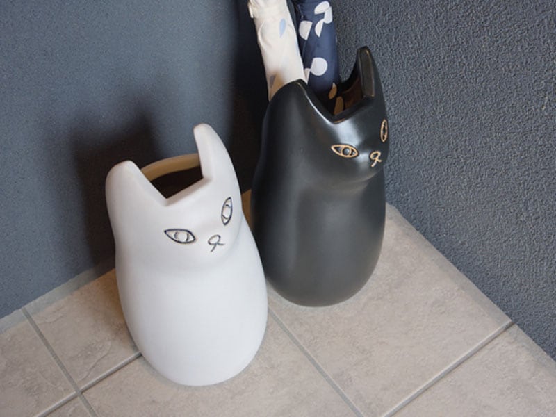 猫のデザインの傘立て｜陶器