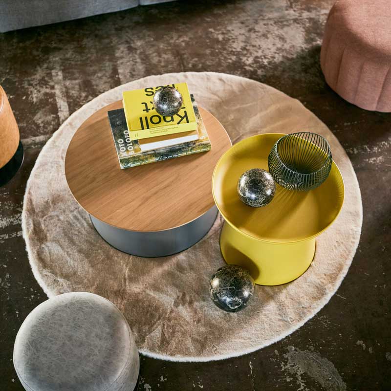 北欧テイストの柔らかシャギーラグ|ベージュ|ラウンドフォルムで空間をやわらかく