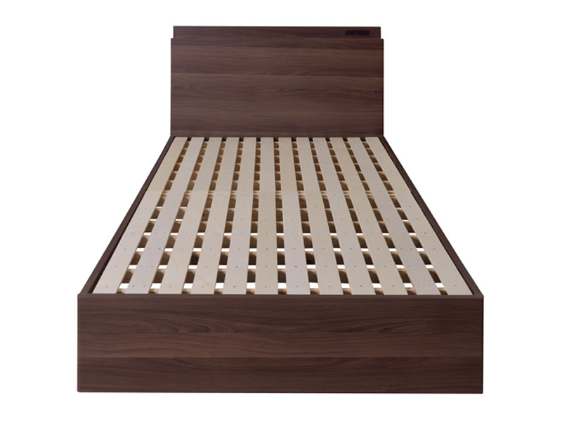 スライドコンセントが2つ付いたヘッドボードのシングルベッド