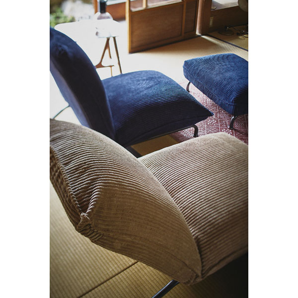 コーデュロイ生地のリラックスラウンジチェア | laxe | インテリア