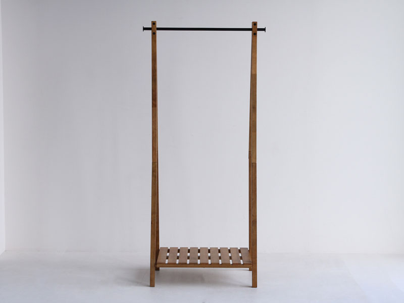 天然木とブラックスチールのハンガーラック | ソフト