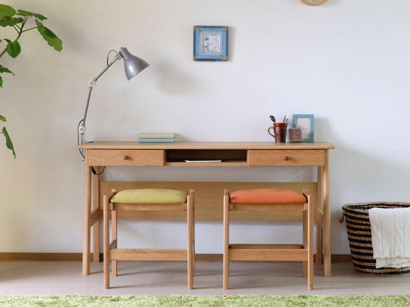 学習机と合わせて使えるキッズ用スツール｜北欧ナチュラル