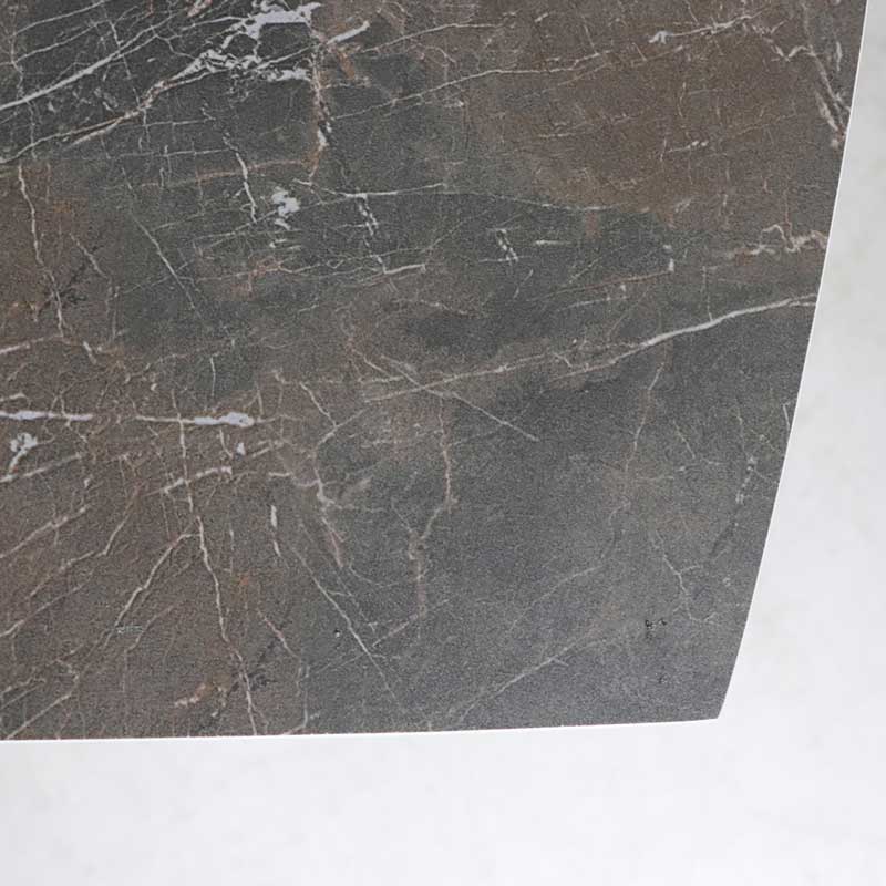 セラミック天板×スチール脚｜上質を纏うモダンなダイニングテーブル