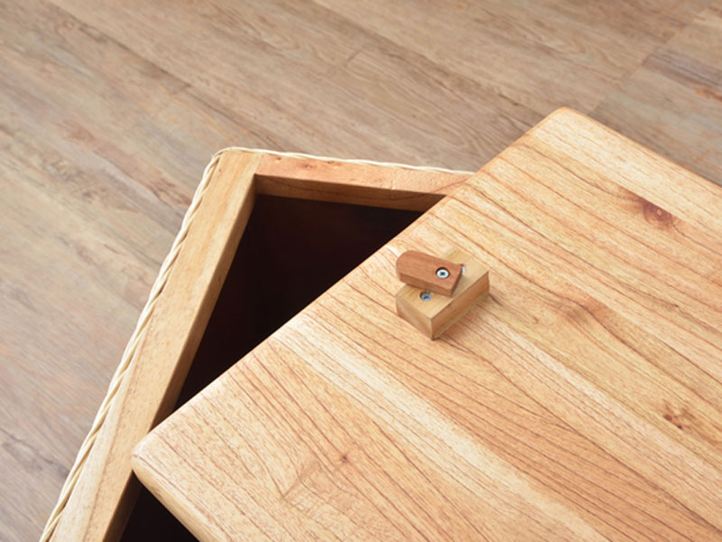 天然木とラタンのペットハウス｜スツールとして使えます