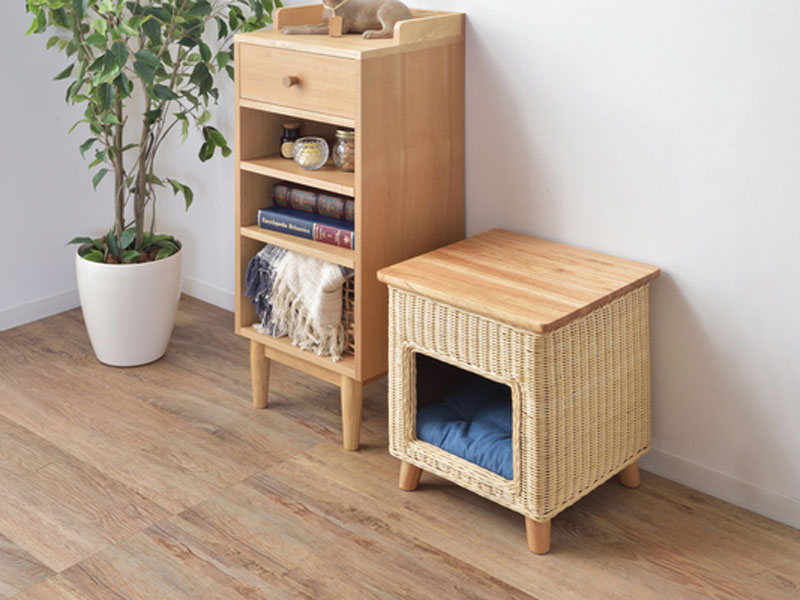 天然木とラタンのペットハウス｜スツールとして使えます