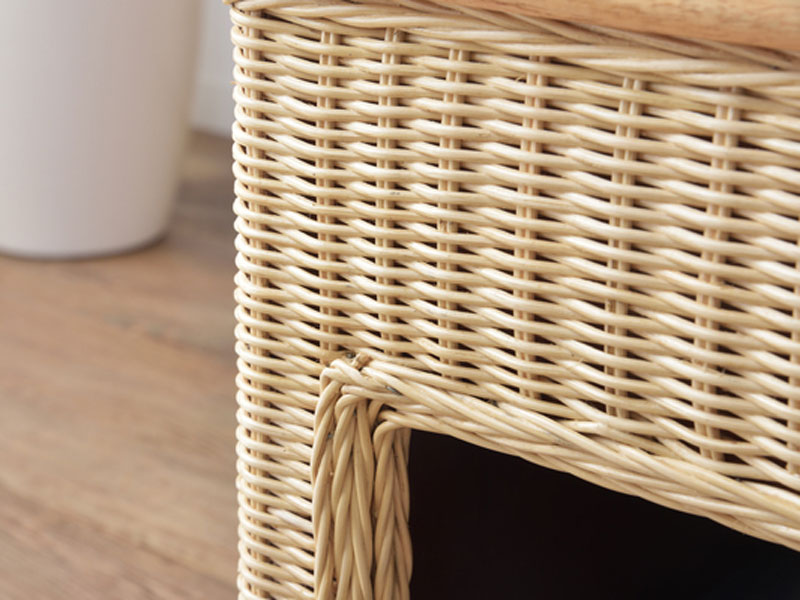 天然木とラタンのペットハウス｜スツールとして使えます