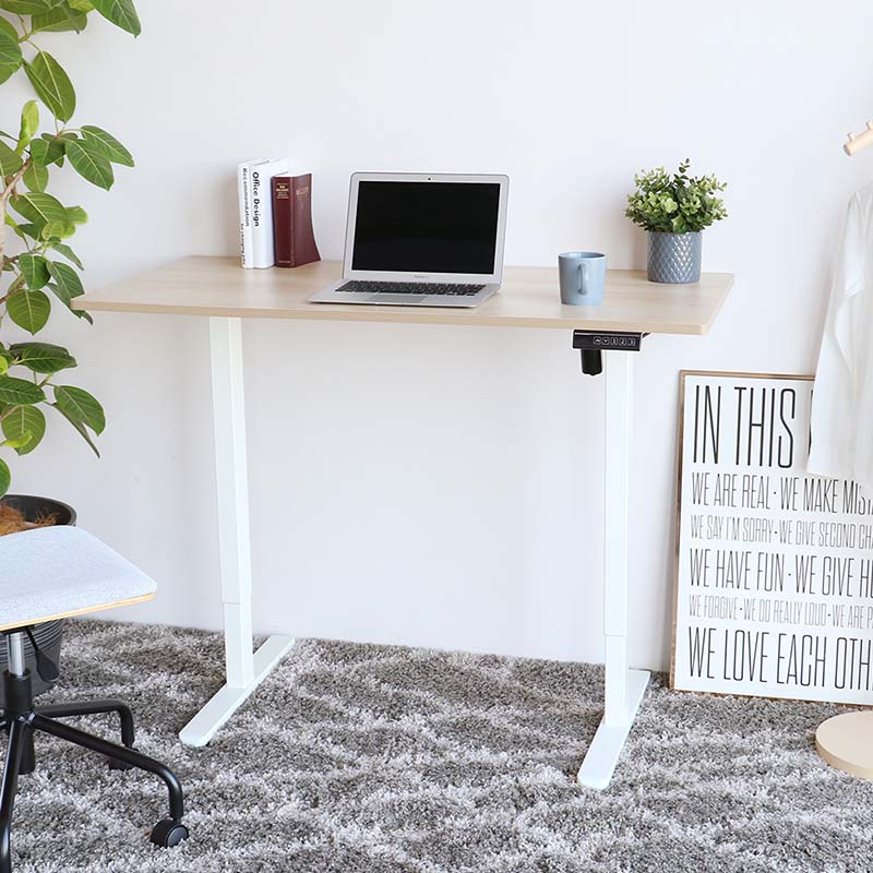 ミニマルデザイン昇降デスク｜高さ調整可能なシンプルワークスペース