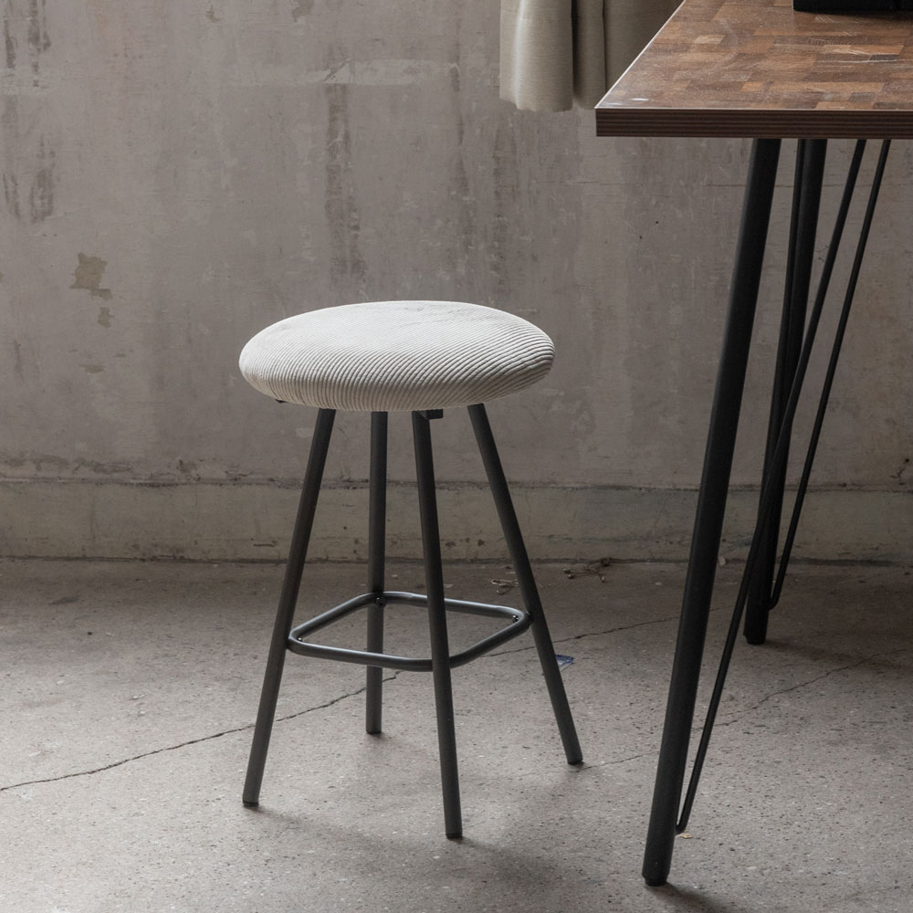 北欧風コーデュロイスツール｜省スペースでおしゃれなカウンターチェア