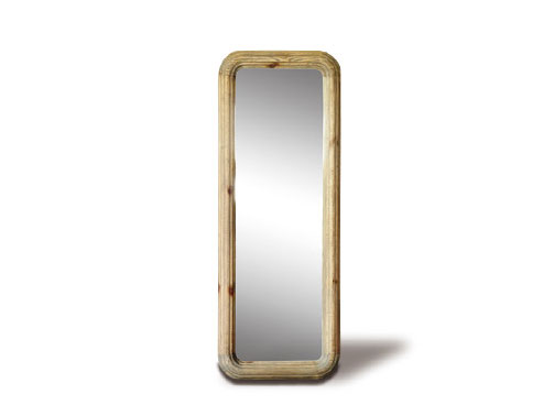 古木のようなユニークな質感が目を引くスタンドミラー