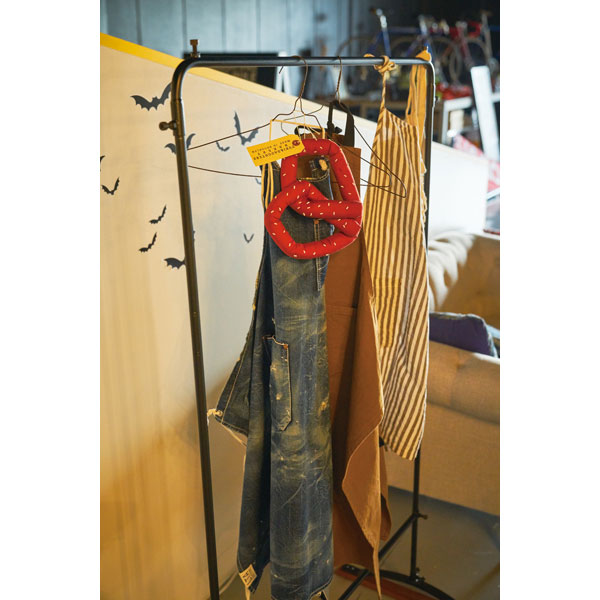 インダストリアルなデザインのハンガーラック | インテリア・家具の