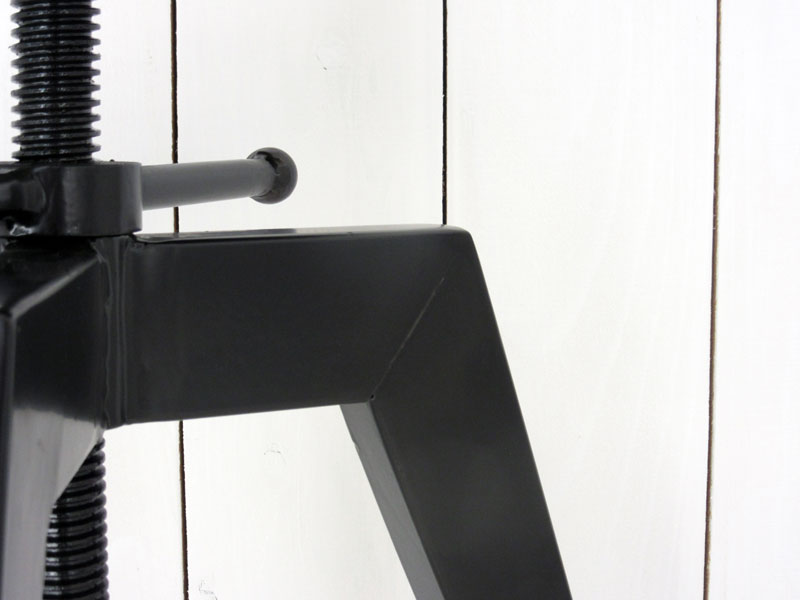 座面にオールドパインの自然仕上げを施した大人ヴィンテージスタイルのスツール｜MOSH