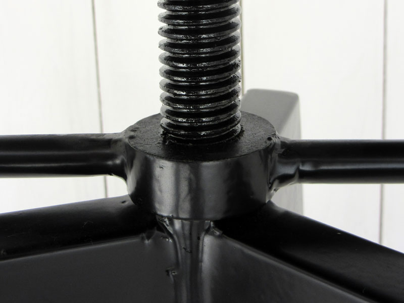 座面にオールドパインの自然仕上げを施した大人ヴィンテージスタイルのスツール｜MOSH