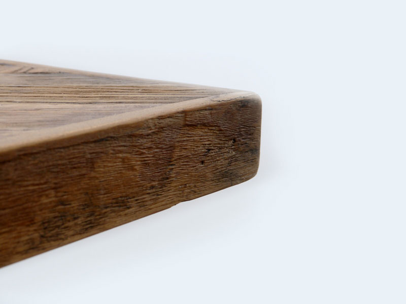 へリンボーン模様のリビングテーブル | オーク材使用