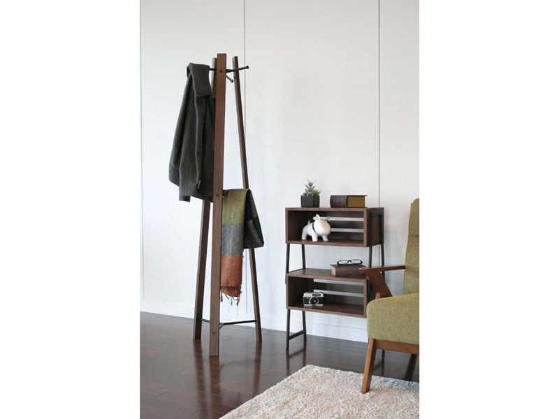 木とブラックスチールのポールハンガーBR|高さ165cm|am