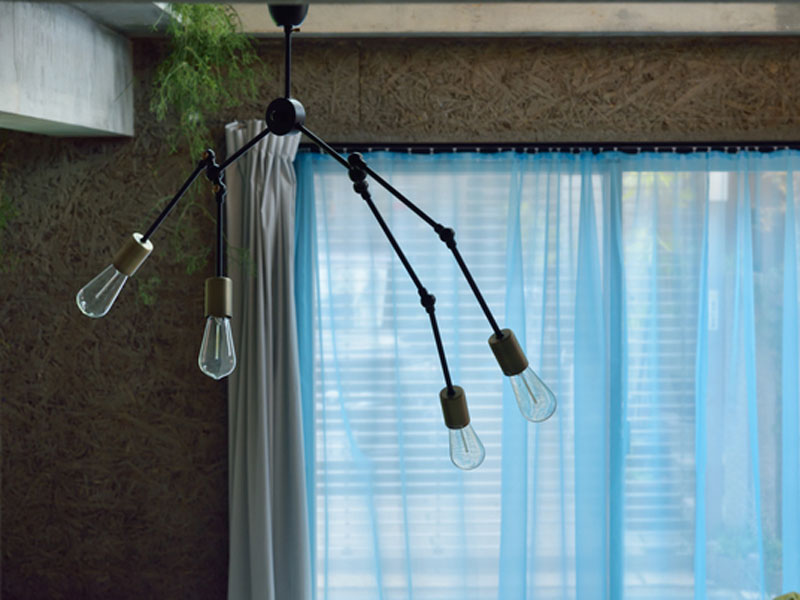 裸電球のペンダントライト｜アーバンインテリア