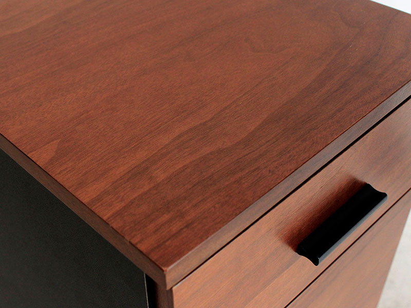 高級感があふれるデスクワゴン | 幅30cmのコンパクトサイズ