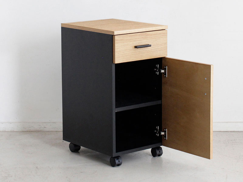 高級感があふれるデスクワゴン | 幅30cmのコンパクトサイズ