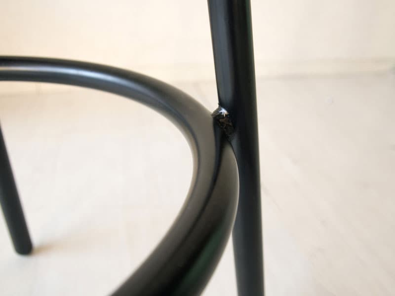 高さ調整のできるカウンタースツール｜インダストリアル