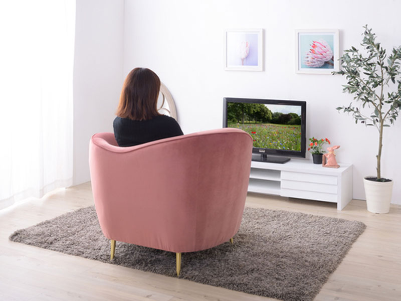 ハートをモチーフにしたエレガントな1人掛けソファ