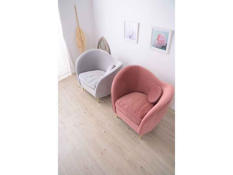 ハートをモチーフにしたエレガントな1人掛けソファ