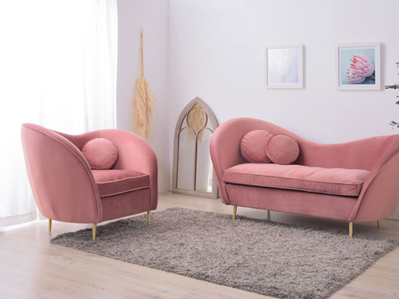 ハートをモチーフにしたエレガントな1人掛けソファ