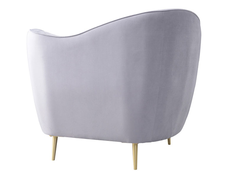 ハートをモチーフにしたエレガントな1人掛けソファ