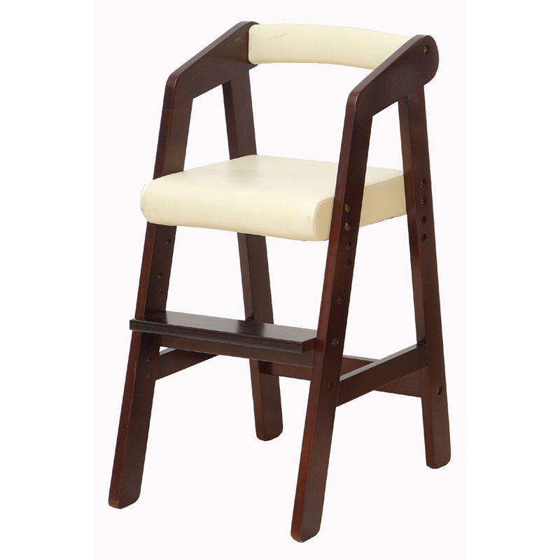 北欧デザインの子供用ハイチェア