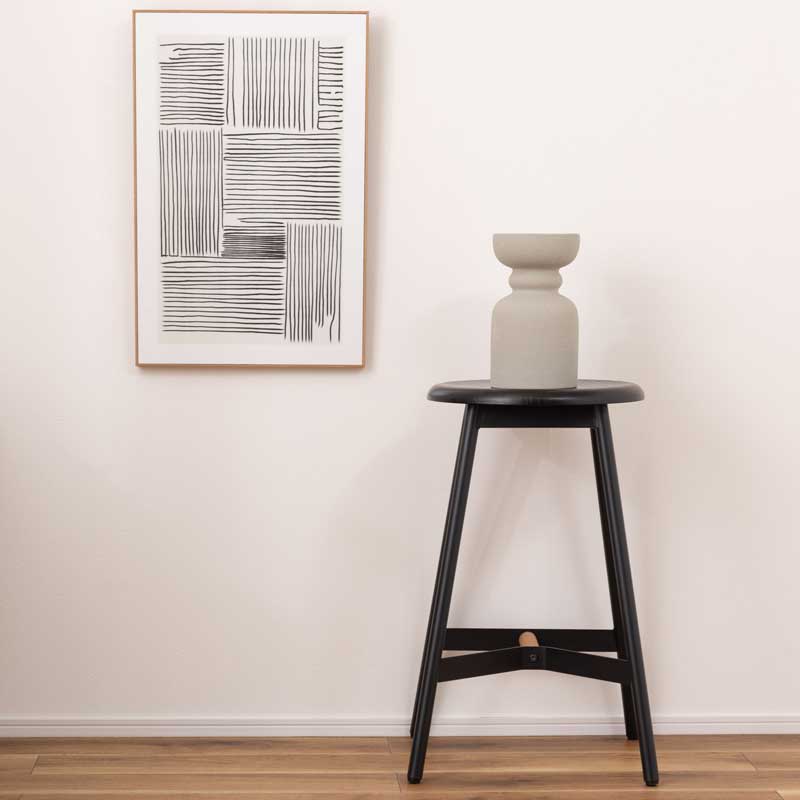 オーク無垢材×スチールの異素材ミックス｜シンプルで個性が光る北欧風ハイスツール