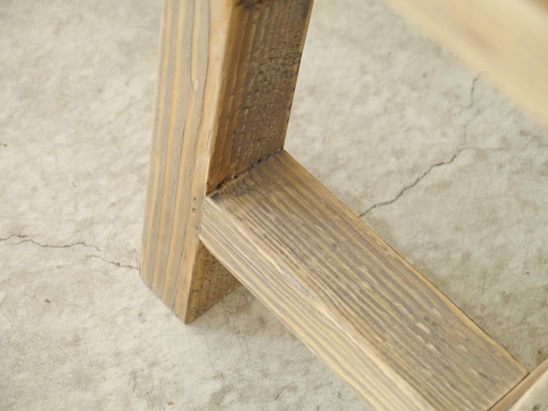 オールドパインを使用したヴィンテージライクなリビングテーブル｜幅110cm｜MOSH