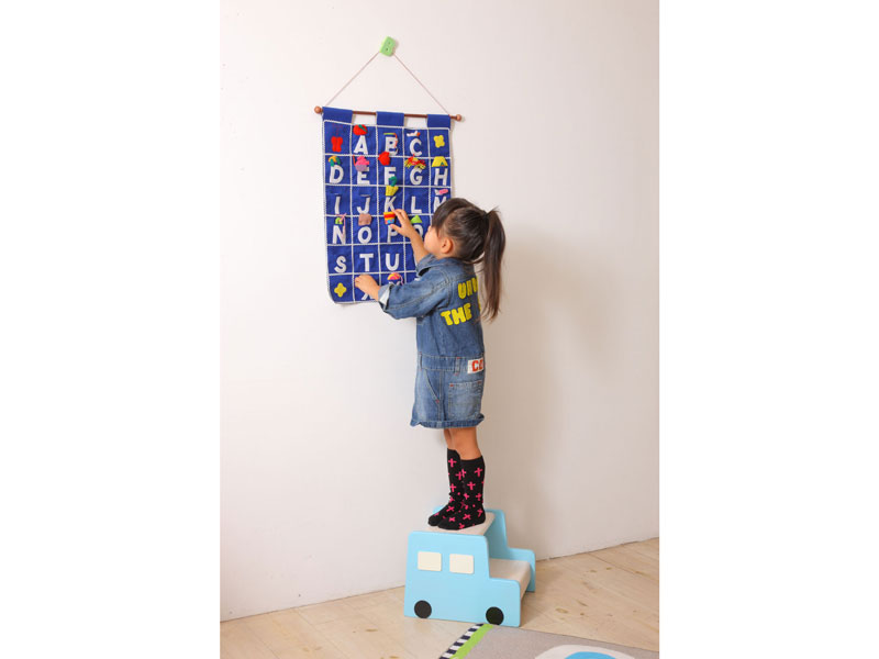 パステルカラーのキッズステップ　ブルー｜高さ240cm｜na-kids