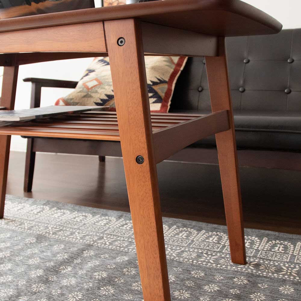 天然木の温もりが広がる北欧風ソファテーブル