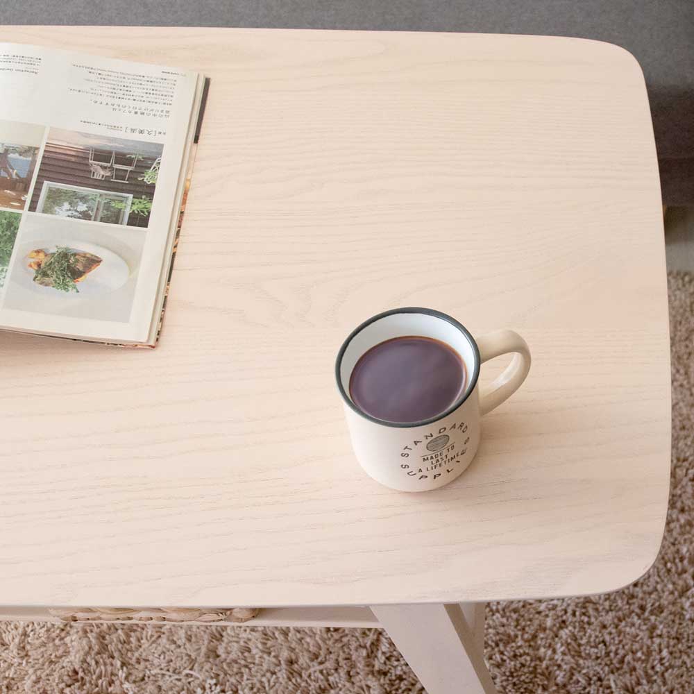 天然木の温もりが広がる北欧風ソファテーブル