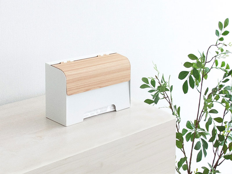 上品な木目のマスクケース