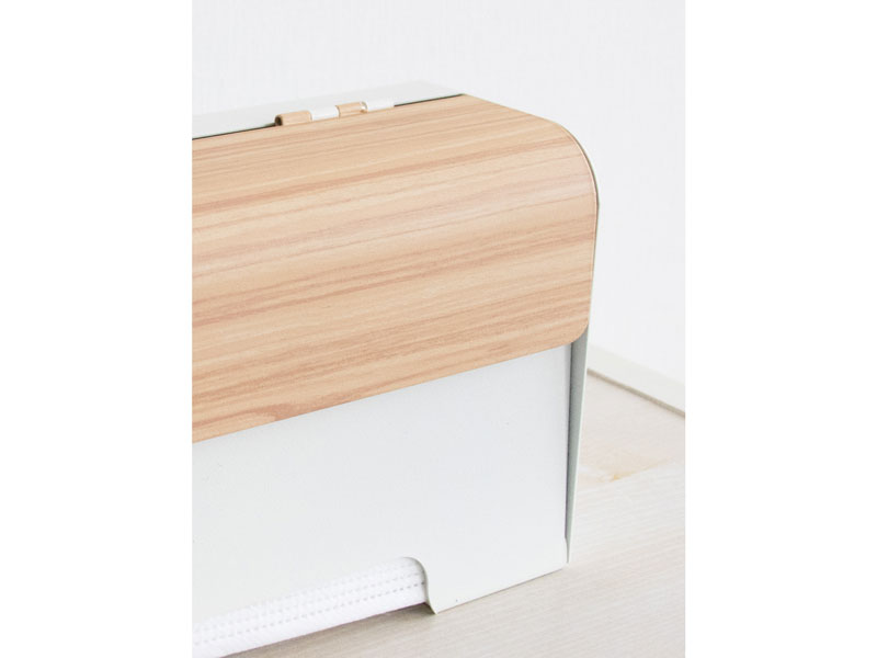 上品な木目のマスクケース