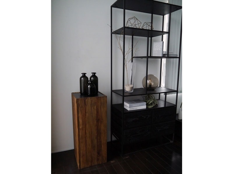 コンパクトな電話台 | ダンディなインテリアに