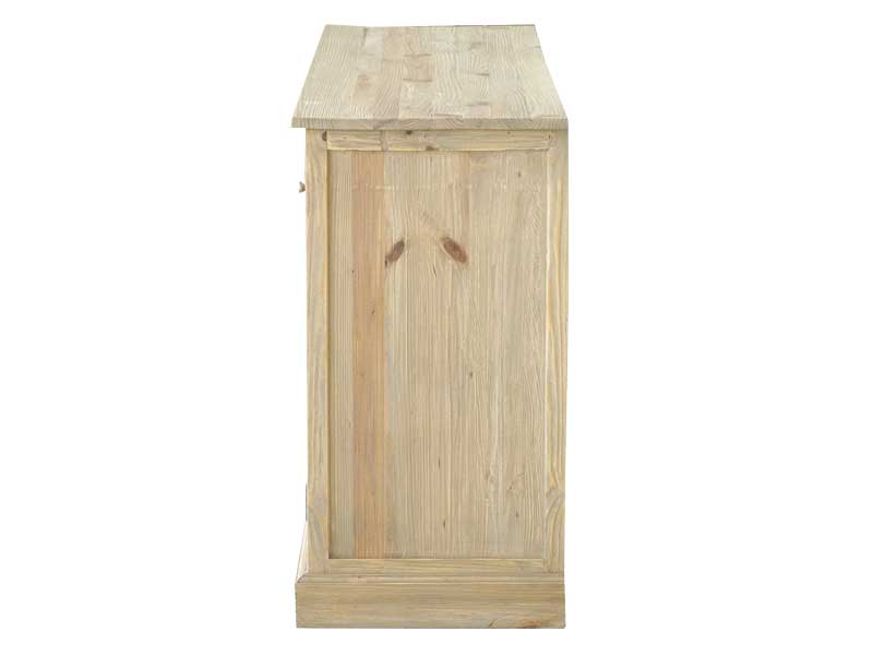 パイン材を使用したアンティーク調のキャビネット｜MOSH