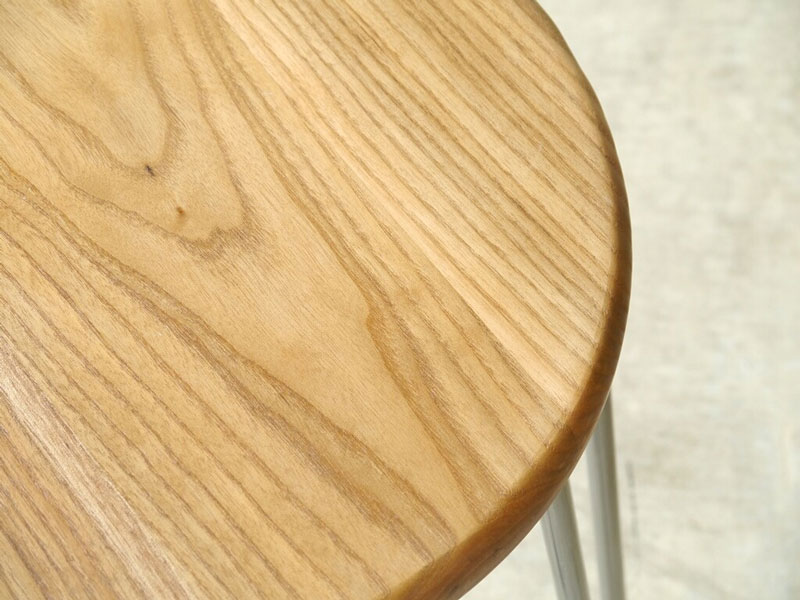 スツール | 無垢材とスチールのシリーズ