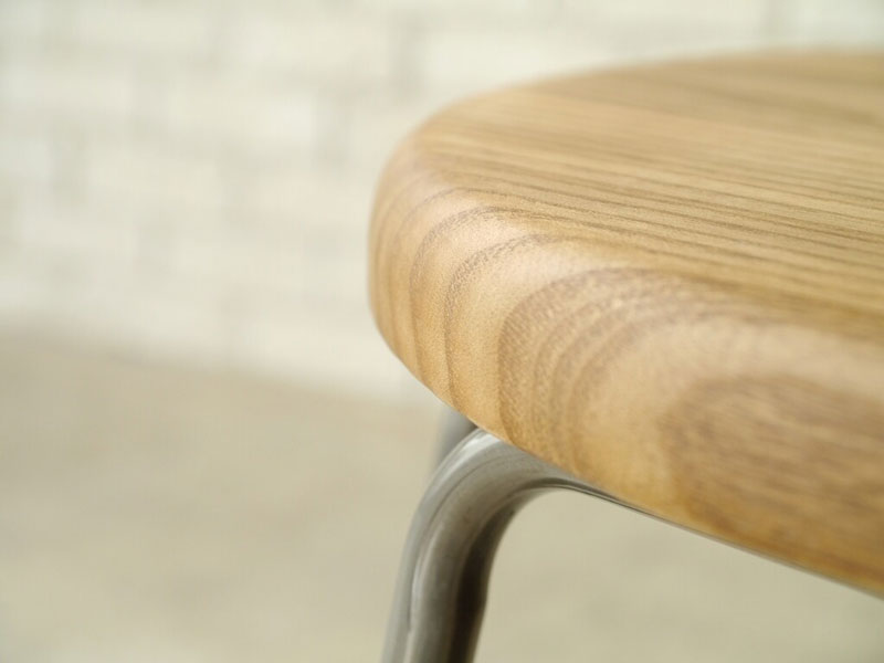 スツール | 無垢材とスチールのシリーズ