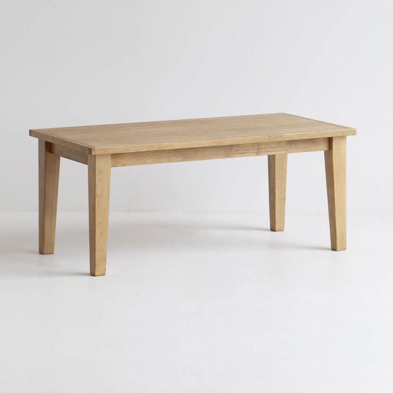 オーク材の大きな木目が高級感を感じさせるセンターテーブル | 幅90cm