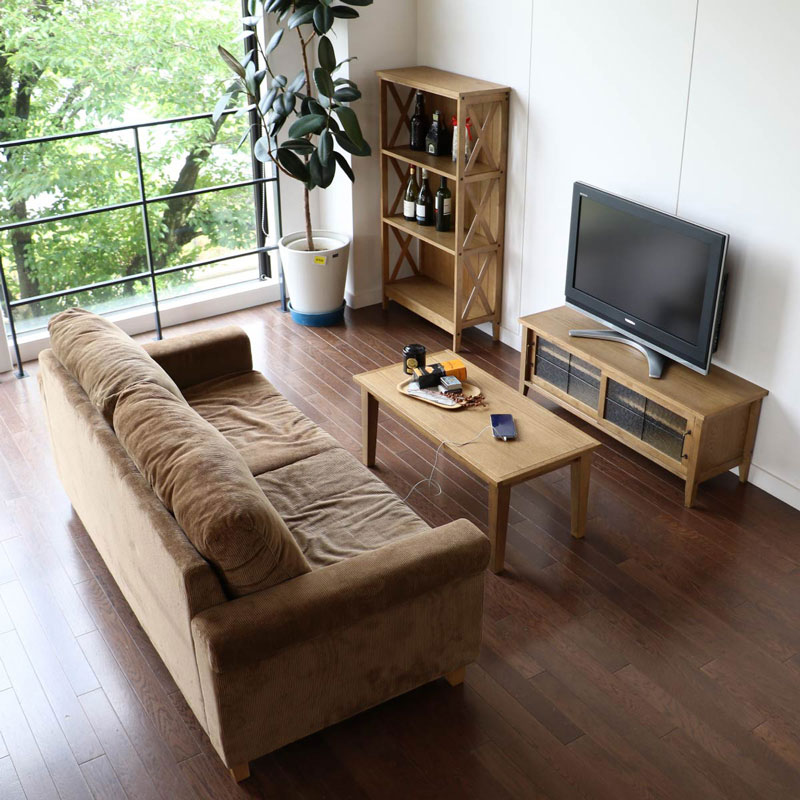 オーク材の大きな木目が高級感を感じさせるセンターテーブル | 幅90cm