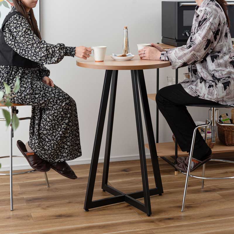 木目×アイアンが映えるハイテーブル|立ち作業にも最適な美シルエット