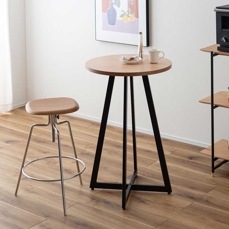 木目×アイアンが映えるハイテーブル|立ち作業にも最適な美シルエット