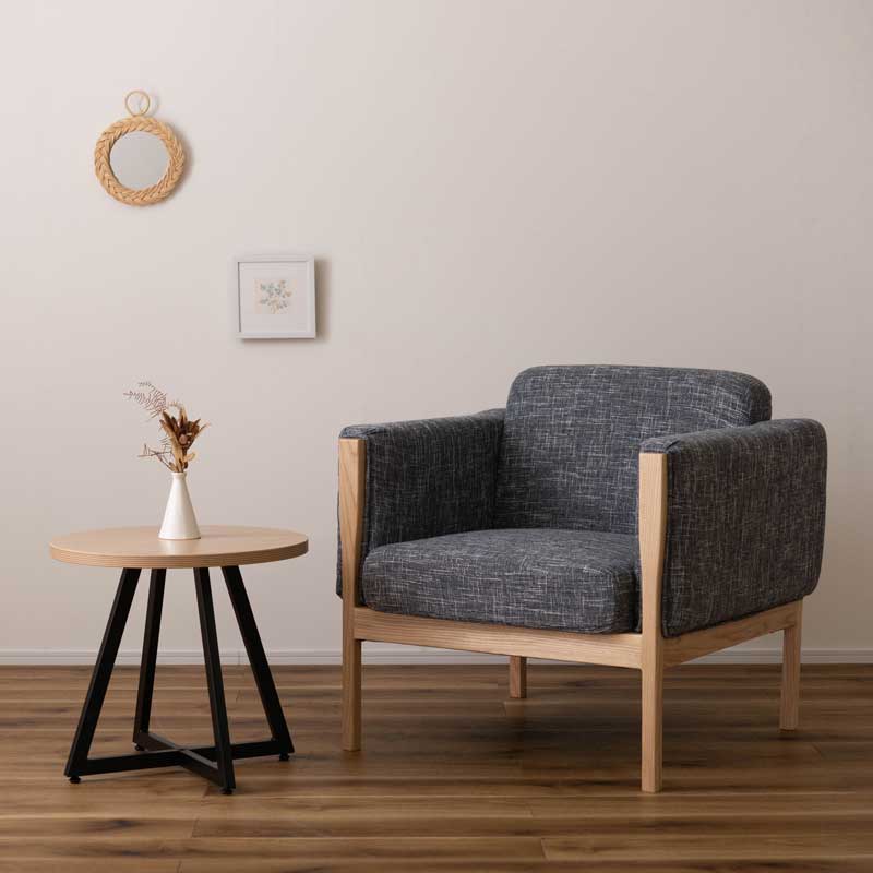 北欧モダンな木肘1人掛けソファ｜直線美と快適性を両立｜掃除しやすい